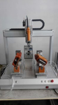 自动化焊锡机